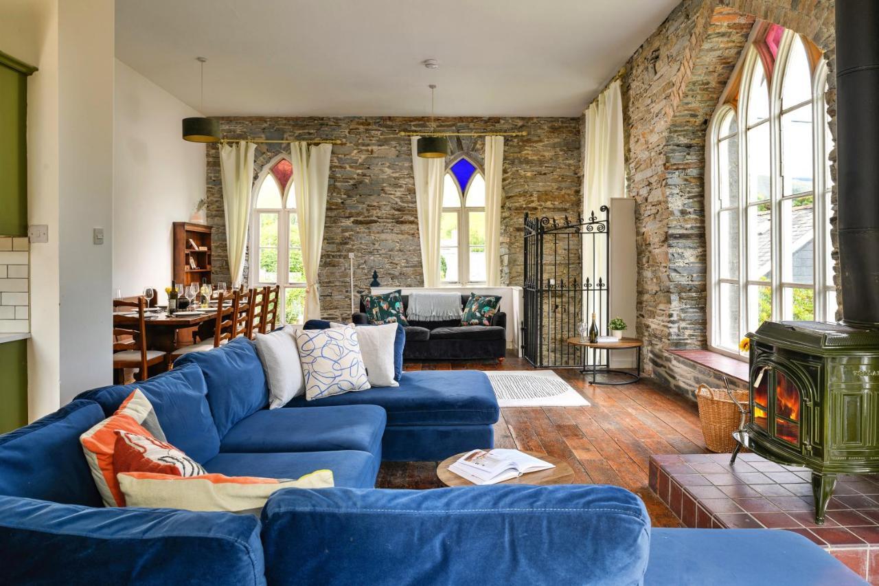Finest Retreats - Luxury Converted Chapel With Hot Tub & Games Room Dinas Mawddwy Exterior photo